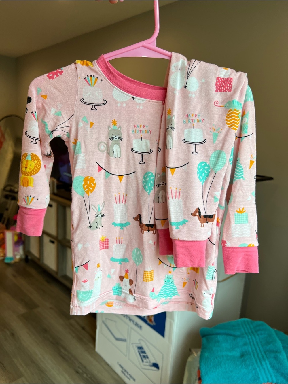Little Sleepies Pink Birthday Party Animals Long Sleeved Pajama Set Size 12-18M